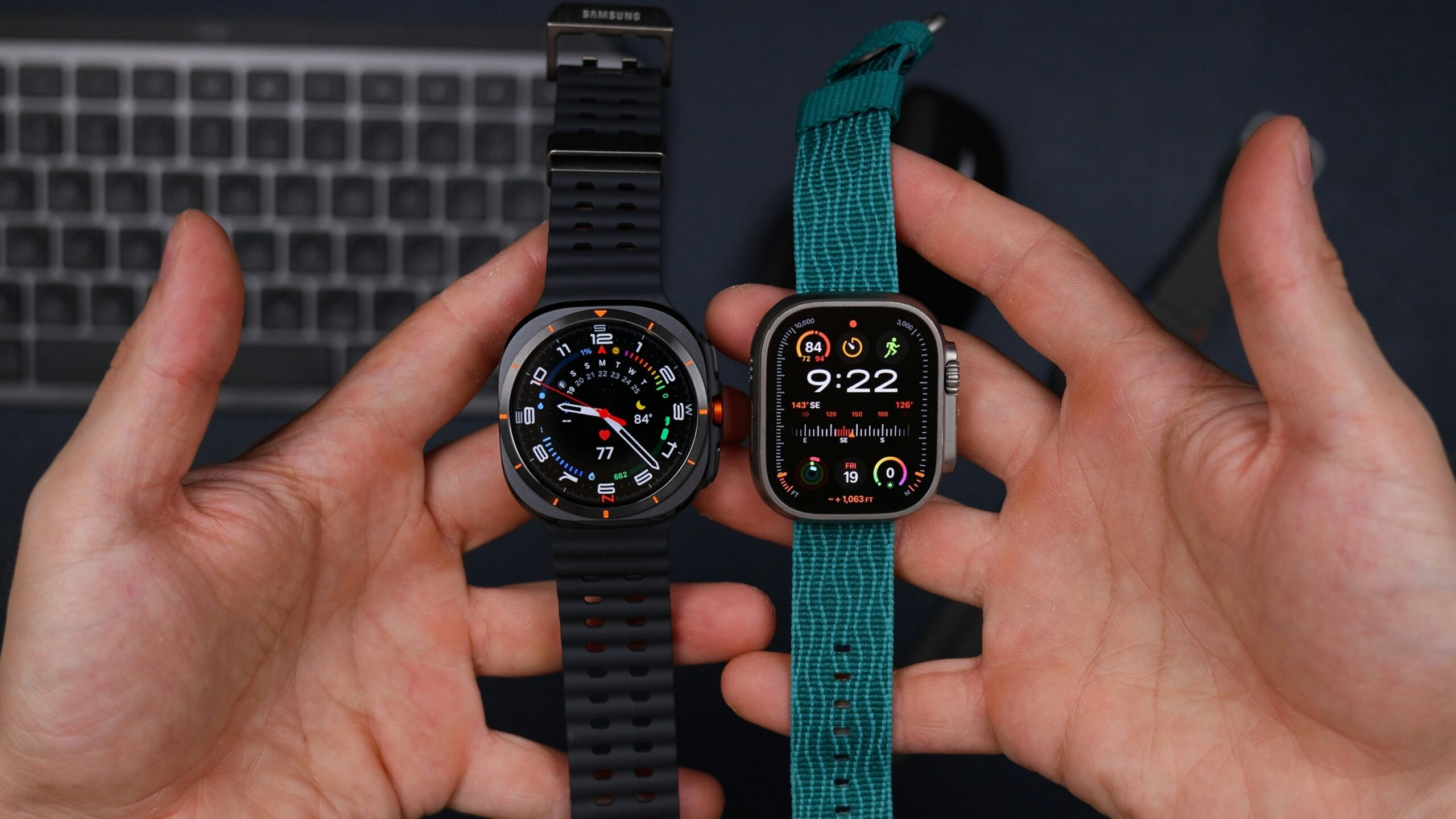Apple Watch with custom LED color settings showcasing teal and navy schemes