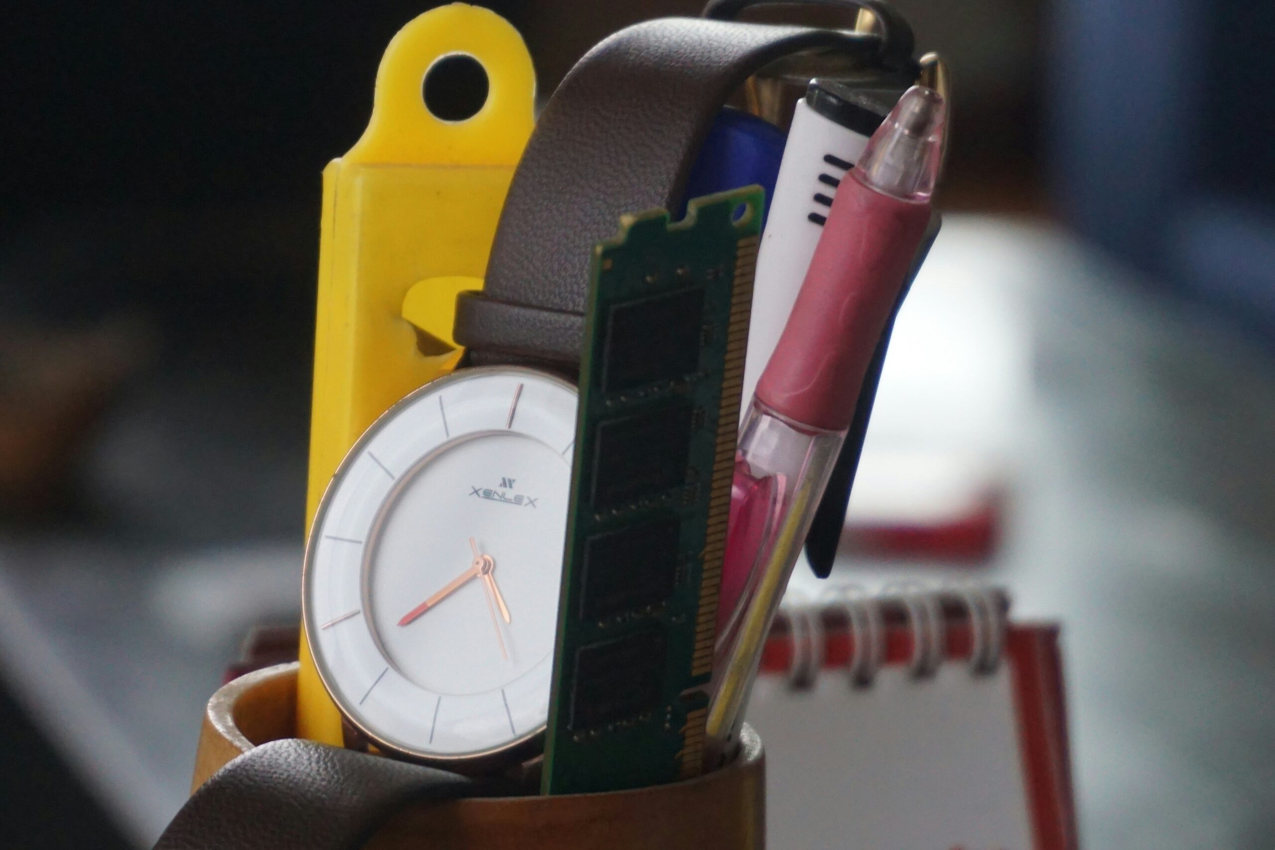 A chart displaying complementary color combinations for watch bezels