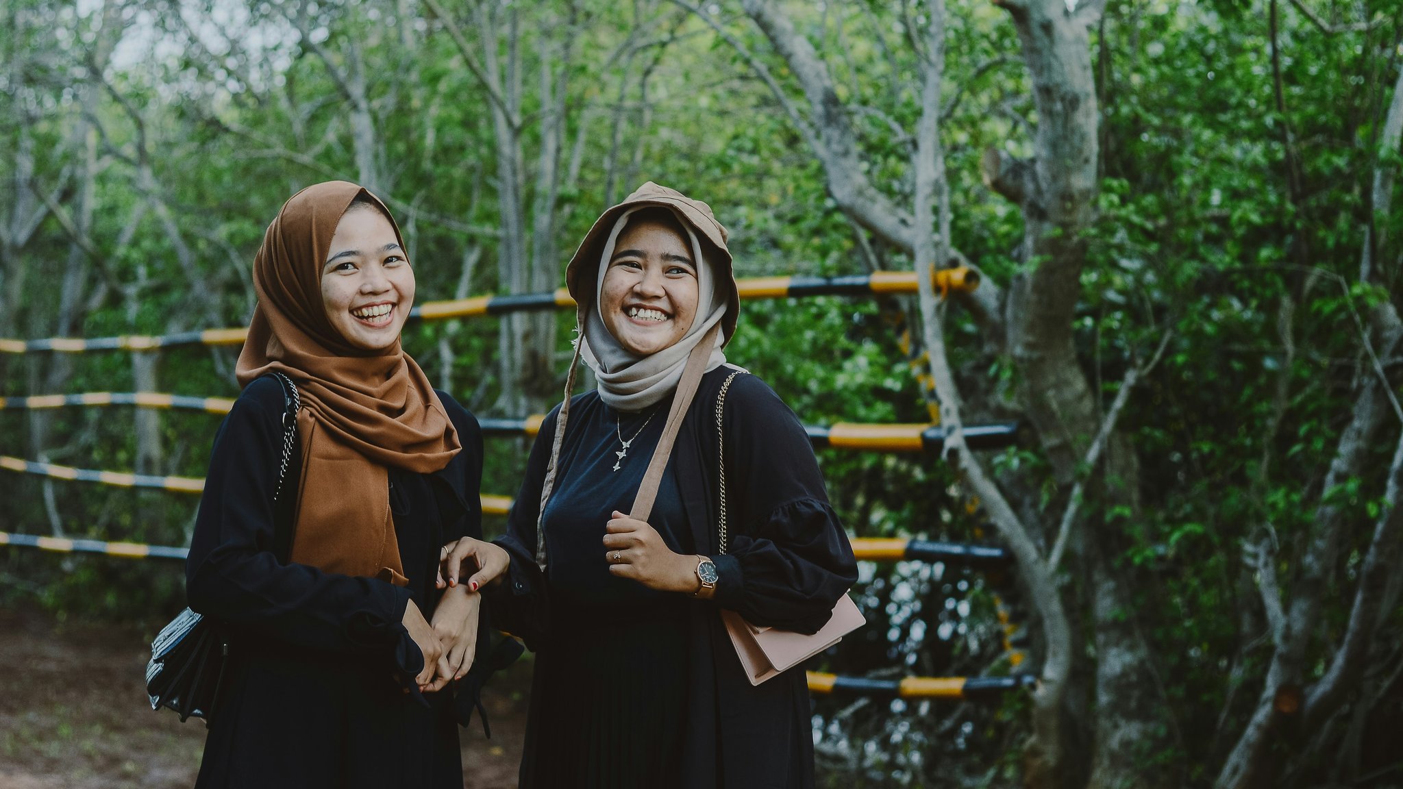 Screenshot of a smartwatch app’s color picker interface