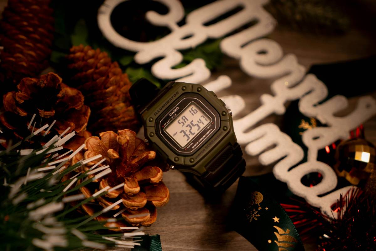 The Ultimate Guide to Holiday Sparkle Watch Finishes: Elevate Your Style This Season