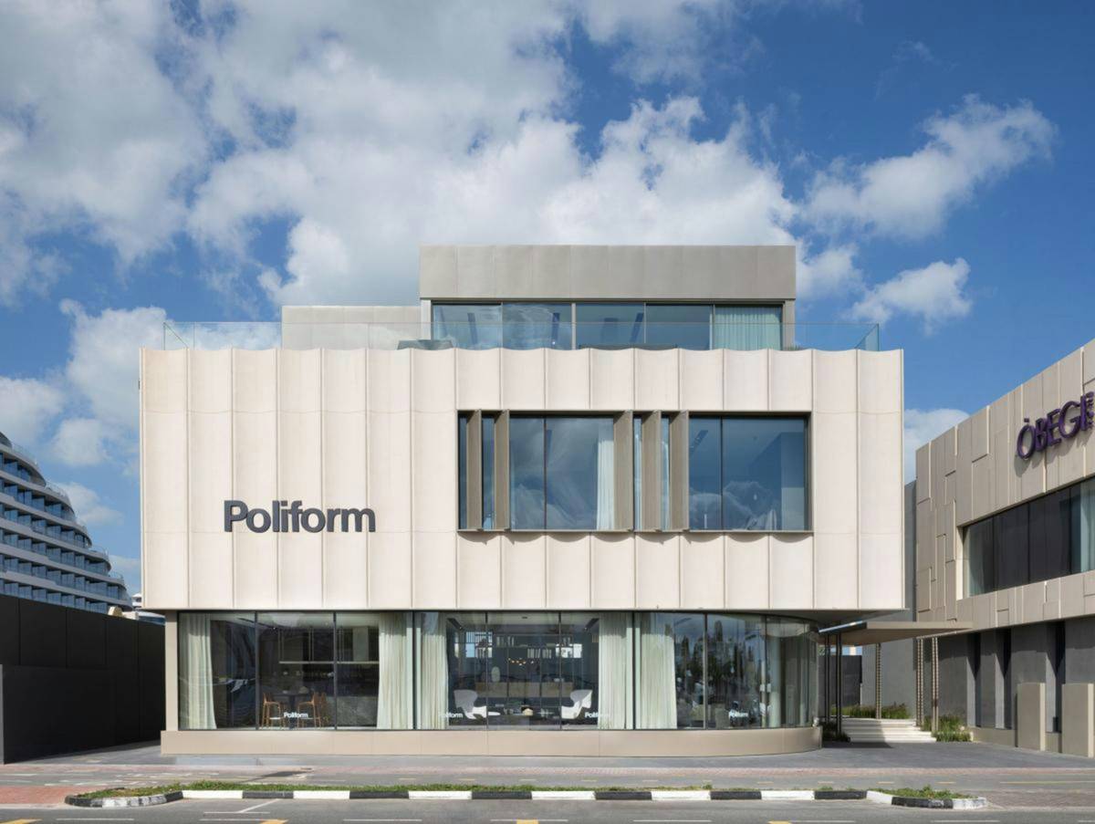 A selection of watches showcasing different vibrant colors like navy blue, forest green, rose gold, and classic silver.