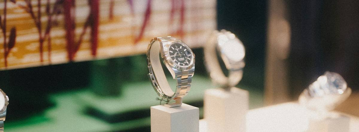 Infographic showing the popularity and rarity of vault-released limited edition watches